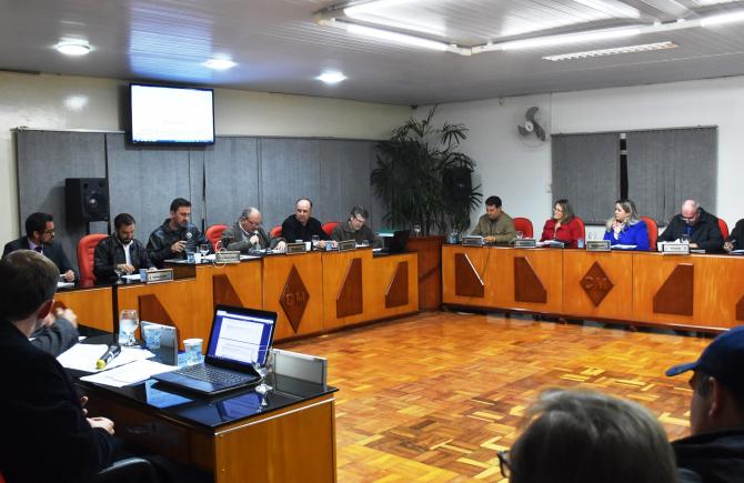 Câmara de Laranjeiras realiza sessão ordinária 018/18